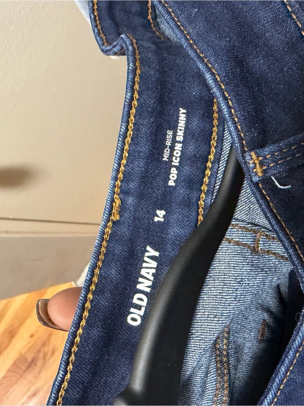 Old Navy Men's Skinny Jeans in Dark Indigo Blue